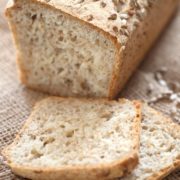 Chleb z ziarnami - drożdżowy