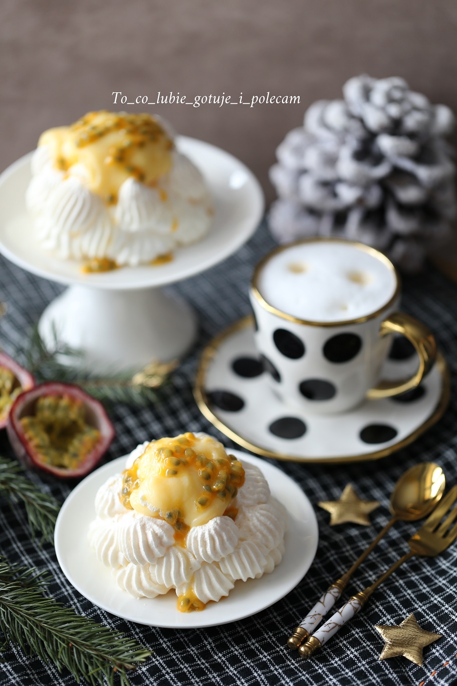 Mini beza Pavlova z kremem Lemon Curd - To co lubię gotuję
